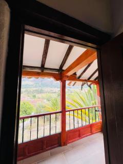 Villa con increíble vista con parking pet-friendly BBQ y Wi-Fi - 4