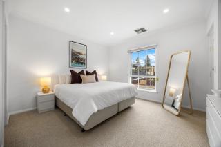 Noosa - Experience an Easy Glenelg Beach Lifestyle - 9