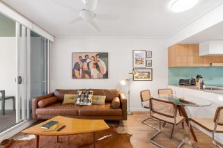 Funky Teneriffe - 2Bed-2Bath-Balcony-1Car - 1