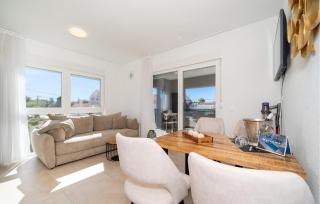 Lovely Apartment In Sukosan - 5
