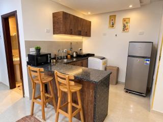 Alhambra Falls Studio, Airport Road, View, Swimming Pool - 0