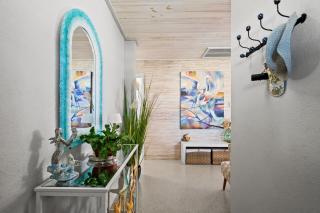 The Harbor Breeze - 7