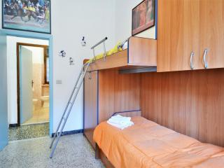 Apartment for 5 with pool - 3