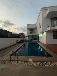 Modern Oasis in Central Accra - 2