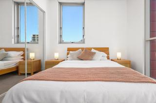 Valley Stay's - Sleep 6 - Parking - Pool & Gym - 9