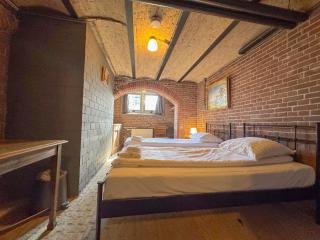 Groot Weeshuis - 3