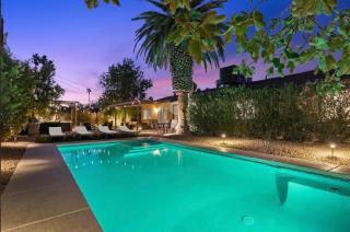Stylish home with pool and spa - 7