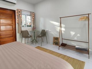 Peaceful Patio Apartment 1 - 7