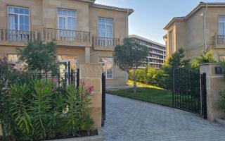 Luxury Villa in Sea Breeze Resort - 4