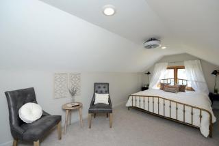 Completely Remodeled Home Blocks from NDSU and Downtown Fargo - 9