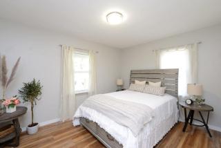 Completely Remodeled Home Blocks from NDSU and Downtown Fargo - 2