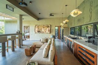 Jungle View - Chic 2BR Villa in Pererenan - 2