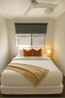 Bright Family Retreat - Quiet Caboolture Stay - Holiday Home - 4