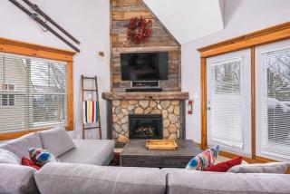 Lookout Lodge - Private Patio - Shuttle to Blue - 6