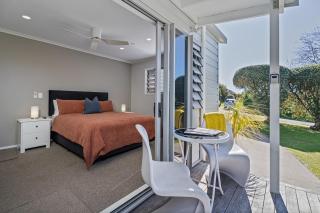 Hahei Getaway - Cabin 2 - 5