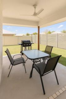 Bright Family Retreat - Quiet Caboolture Stay - Holiday Home - 2