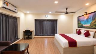 Familto - The Bay Suites - 1