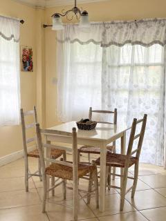 Herelle Heights Escape - 6