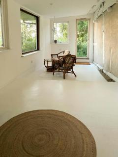 Quiet Hideaway Surrounded By Nature - 5