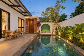 The Ardana Residence 10 minutes to Monkey Forest - 0