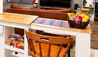 Private Furnished Basement Studio - Kitchen, Parking & Wifi - 1