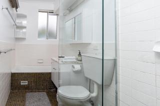 Quiet 2BR Apartment with Garden views in Griffith - 3