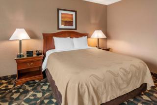 Quality Inn Paradise Creek Pullman - 1