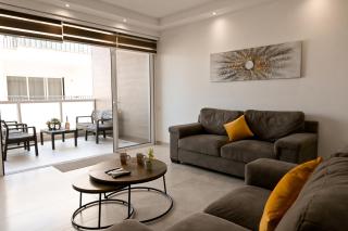 Modern Lovely Sea-View 3 bdr Apart -Happy Rentals - 6