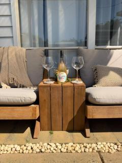 Classic 70's renovated Luxury Shack Pet Friendly - 3