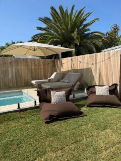 Classic 70's renovated Luxury Shack Pet Friendly - 2