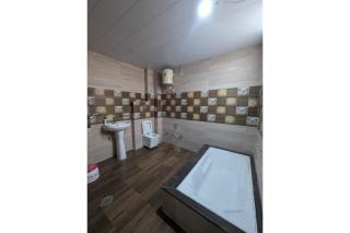 Hotel The Royal Crown - 3