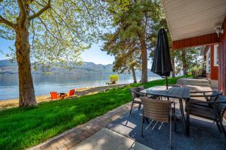 Beautiful Cabin Right next to Lake Okanagan #5 - 7