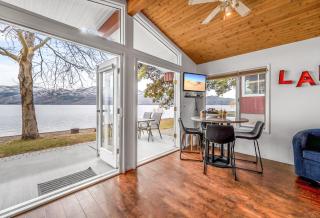 Beautiful Cabin Right next to Lake Okanagan #5 - 2