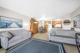 The Lakeside Condo #202 - 1