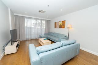 Two Bedroom Sea Facing Apartment at Glenelg - 8