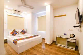 FabHotel Globe Express - 9