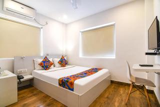 FabHotel Globe Express - 4