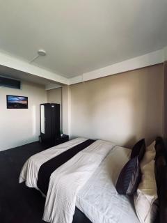 Maya Airbnb - 1