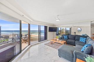 Beachside Oasis Sand Ocean River Mountain Views - 7