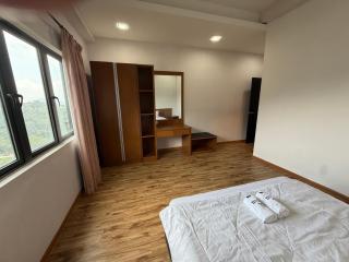 AYAAN Nova Cloud Nine Homestay at Kea Farm with Steam Boat Facilities and PS4 gaming and Netflix - 3