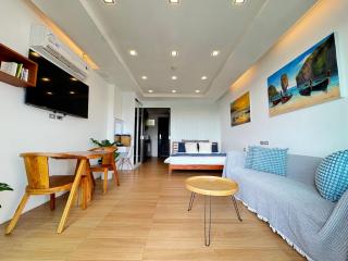 Stylish Seaview Studio Apartment - 0