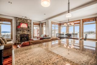 Southpoint 25 Two Bdrm Ski In Out w Hot Tub - 2