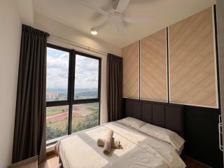 Clio 2 - Warm Muji-Style Retreat - 2
