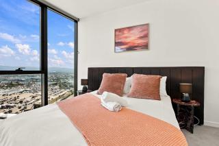 Elevated Broadbeach Stay at The Star - Tower 2 - 3