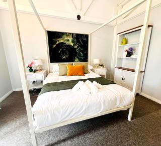 McLaren Vale Vineyard Loft - Full Kitchen, Bath - 7