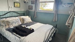 Cabin centrally Located in the Cornish Countryside - 2