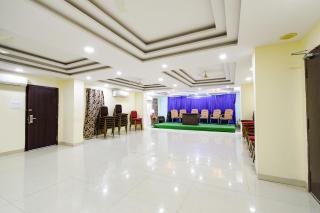 FabHotel L Grand - 1