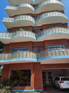 2Bed AC Apartment - 2