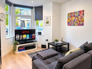 1BR Ground floor Central Apartment With Private Garden - 7