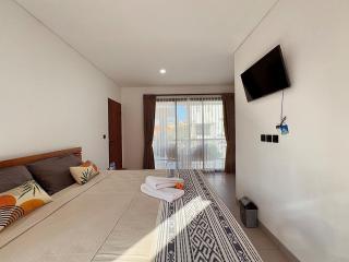 Villa Putu 5BR With Privat Pool - Kerobokan - 4